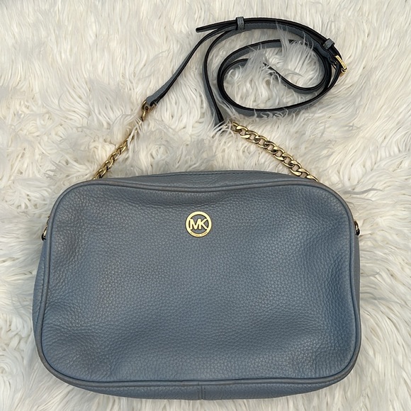 Michael Kors Handbags - Micheal Kors Crossbody Purse